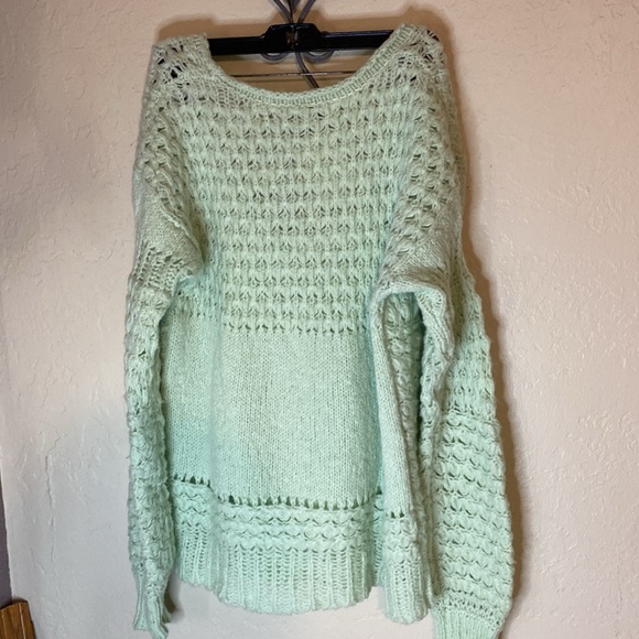 Free People Crashing Waves Scoop Neck Sweater in mint NWT medium - Picture 6 of 10